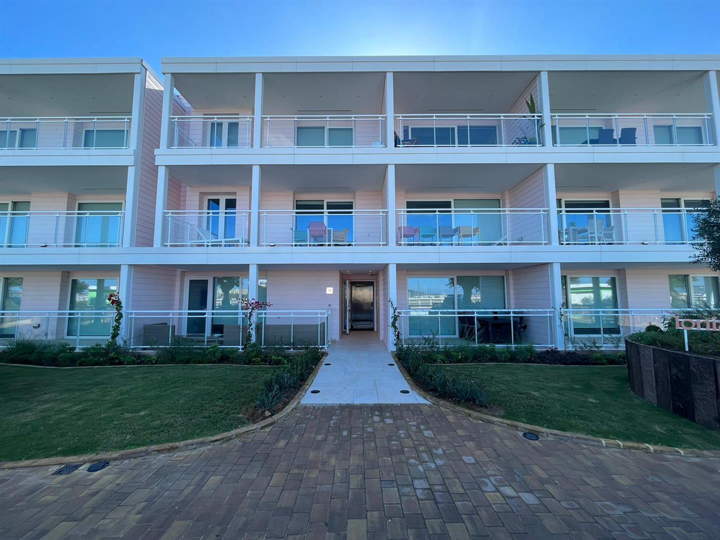 Image of Apartment - 2 Bedrooms - 2 Bathrooms for Rental in Marina Club-Gibraltar, Image 11